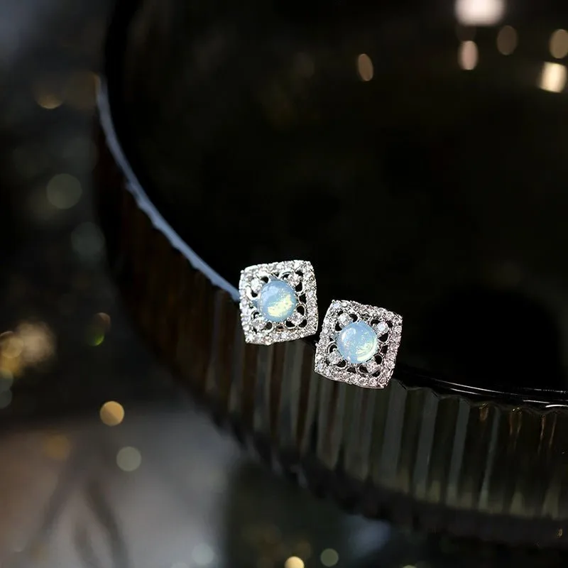 Baroque Stud Earrings - Sierra