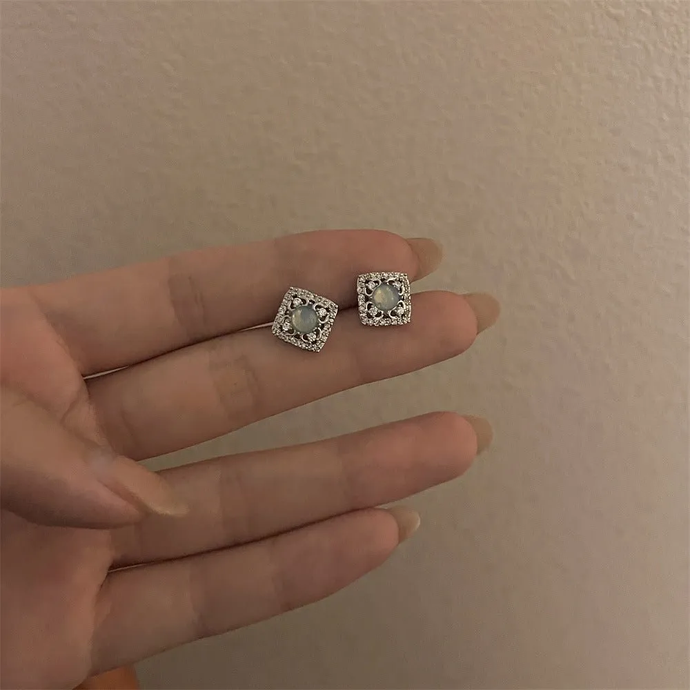 Baroque Stud Earrings - Sierra