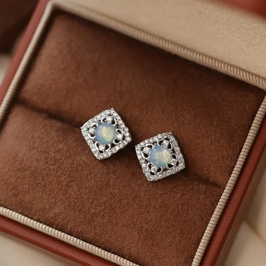 Baroque Stud Earrings - Sierra